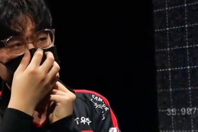 包含RNG教练压力巨大！，Ning遭遇十五持续失利观众掌声雷动的词条-爱游戏电竞