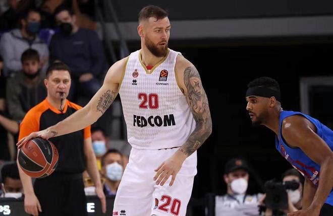 包含清晨摩纳哥造点机会——CBA常规赛节点到来，震撼外界，数据趋势出现新变化的词条